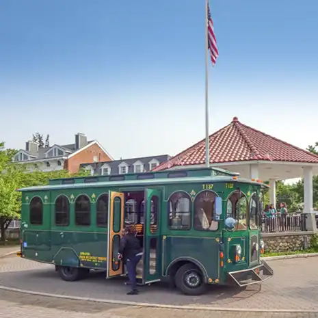 Hudson House River Inns Trolly Ride